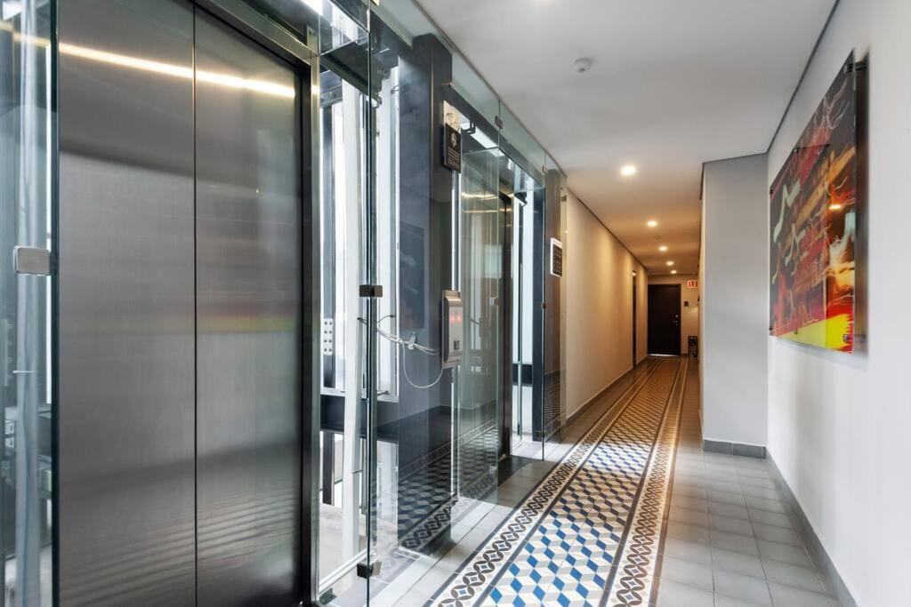 Appartement Beautiful Loft. King Size Bed. 150 Mbps Internet.